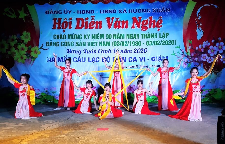 Xã Hương Xuân tổ chức Hội diễn văn nghệ Mừng Đảng, Mừng Xuân; Ra mắt Câu lạc bộ Dân ca Vĩ Giặm năm 2020